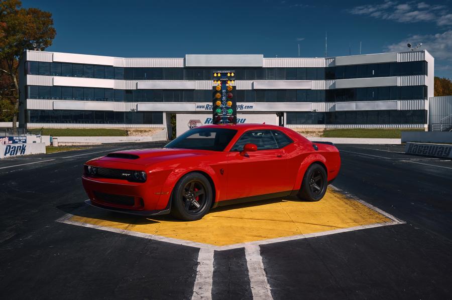  Dodge Challenger SRT Demon 2017 года  (фото 5 из 181)
